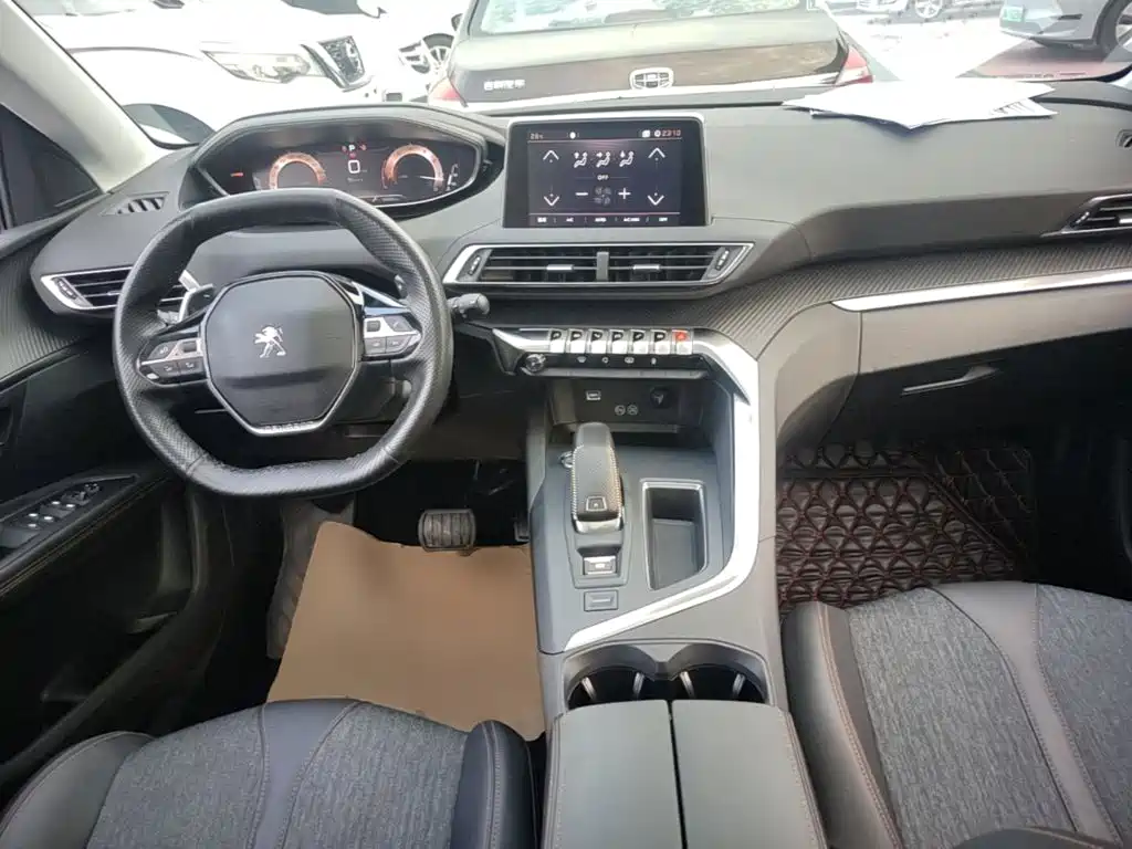 Peugeot 4008 — миниатюра 10