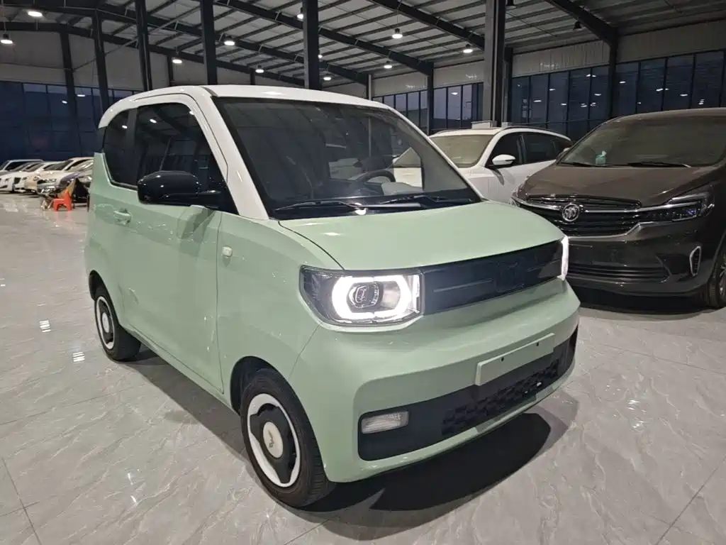 Wuling MINIEV — миниатюра 4