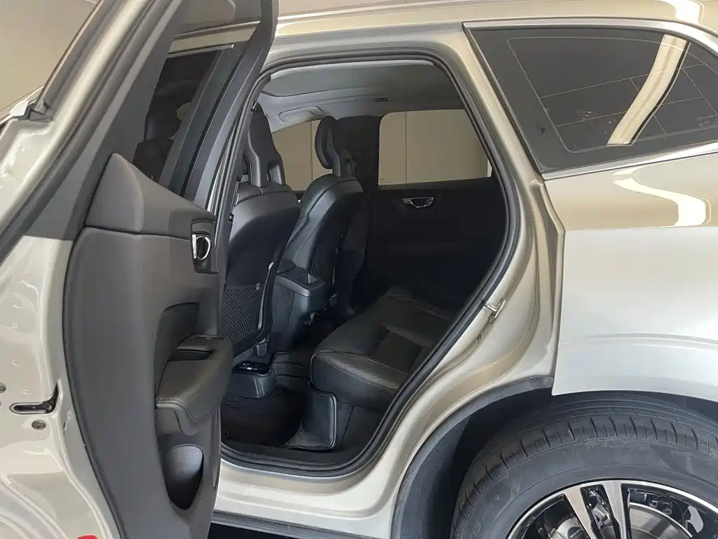 Volvo XC60 — миниатюра 22