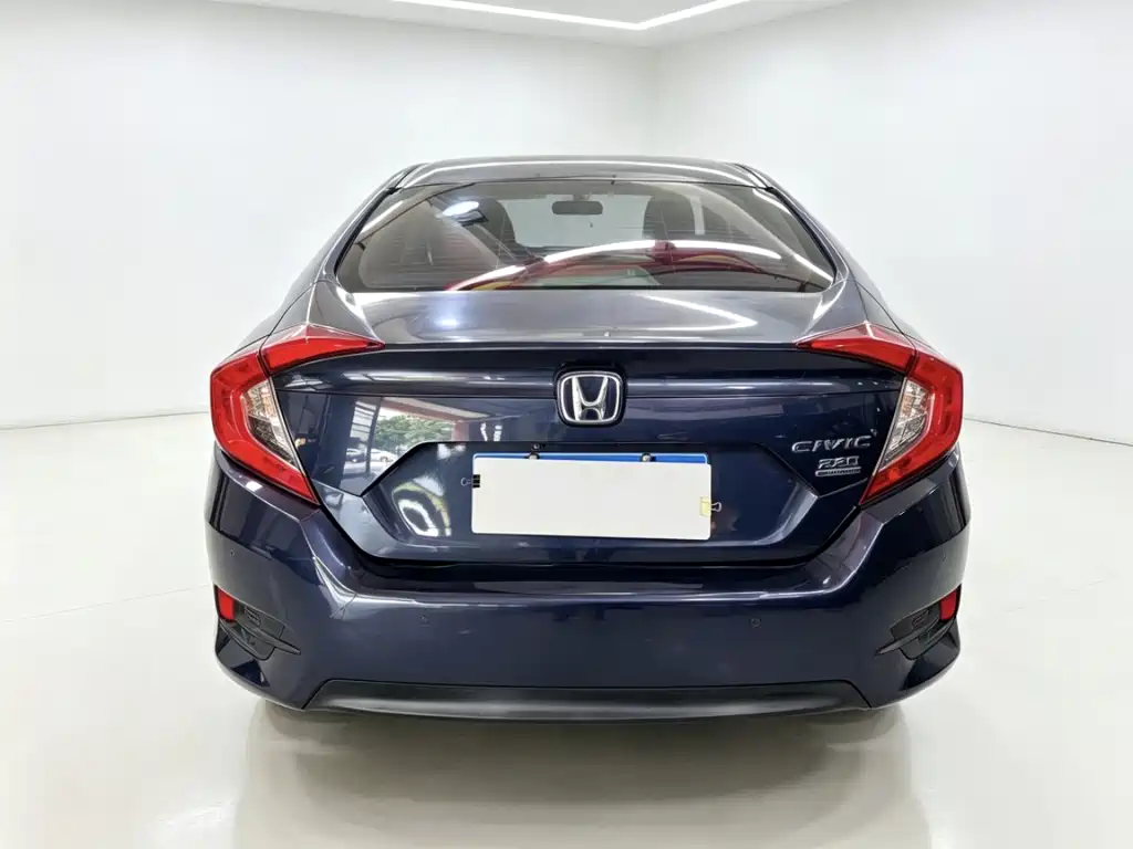 Honda Civic — миниатюра 8