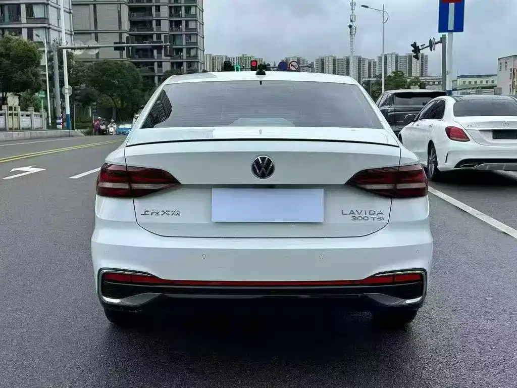 Volkswagen Lavida — миниатюра 8