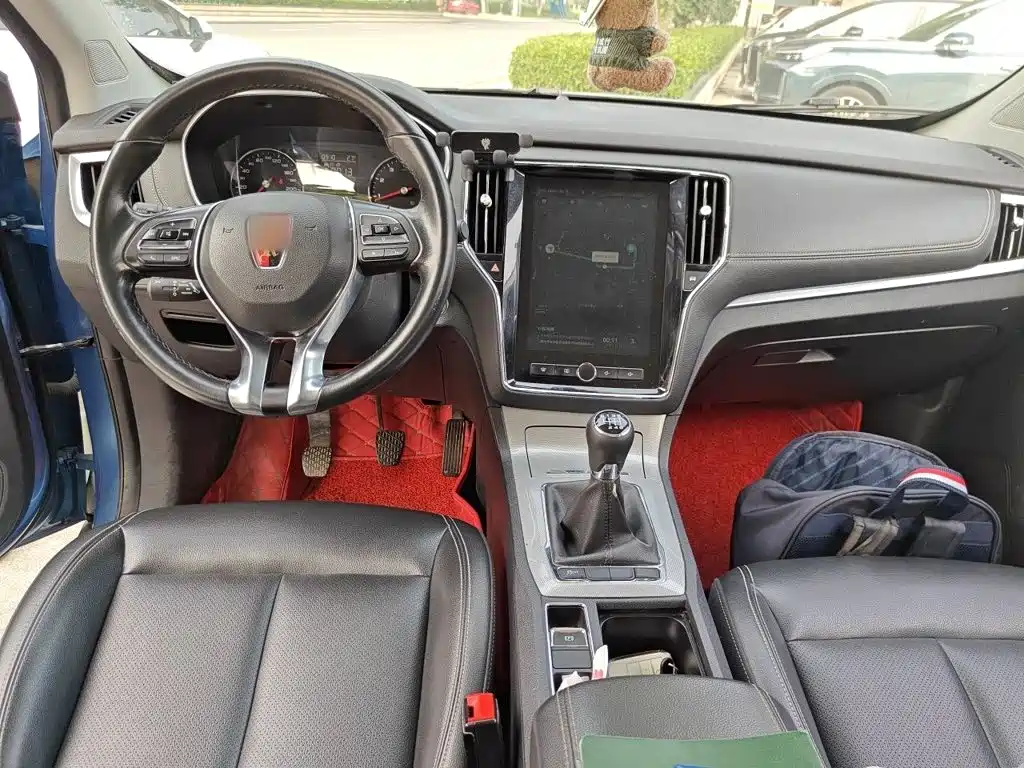 Roewe RX5 — миниатюра 10