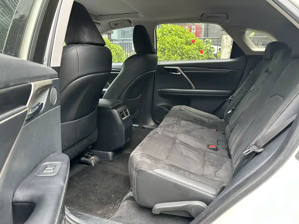Lexus RX — миниатюра 5