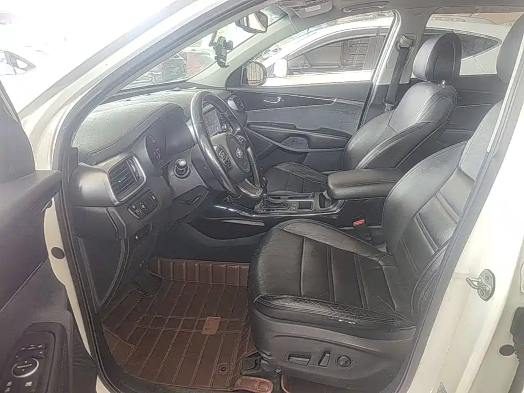 Kia Sorento — миниатюра 15