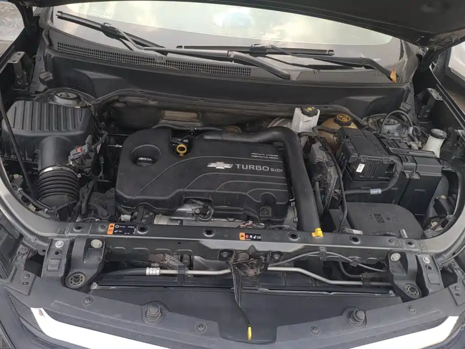 Chevrolet Equinox — миниатюра 10