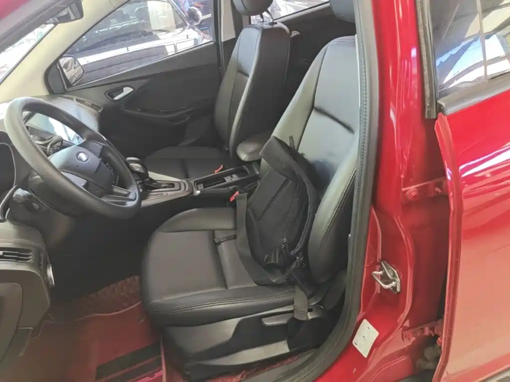 Ford Focus — миниатюра 15