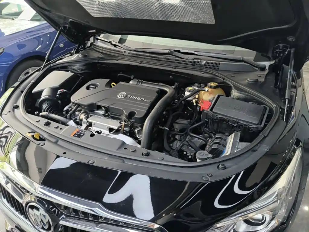 Buick LaCrosse — миниатюра 20
