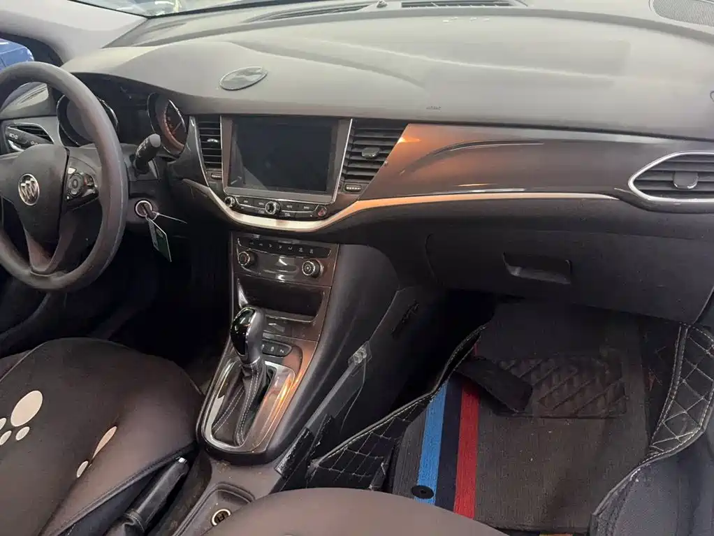 Buick Verano — миниатюра 13