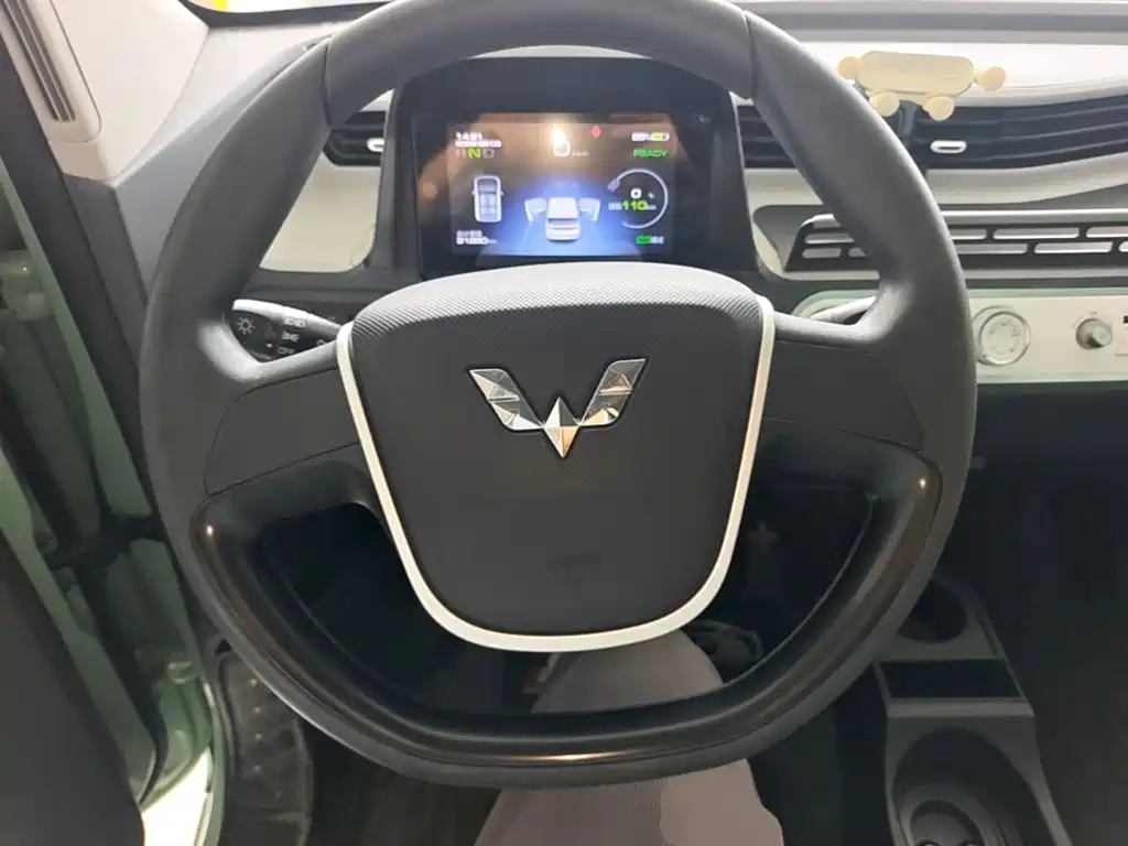 Wuling MINIEV — миниатюра 11