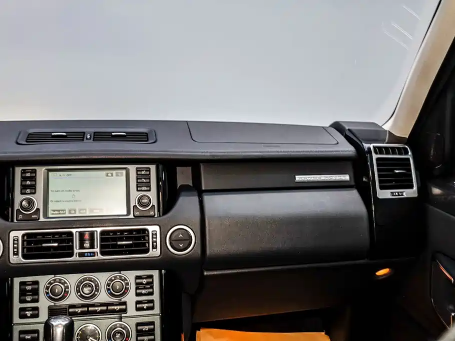 Land Rover Range Rover — миниатюра 28