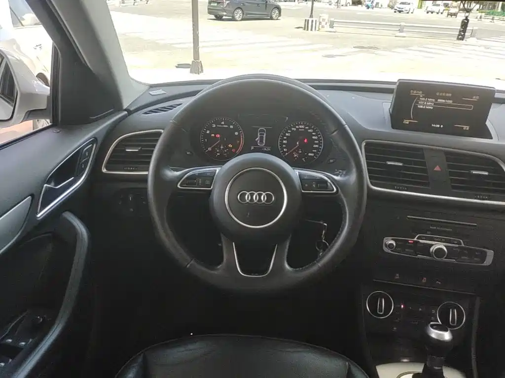 Audi Q3 — миниатюра 11