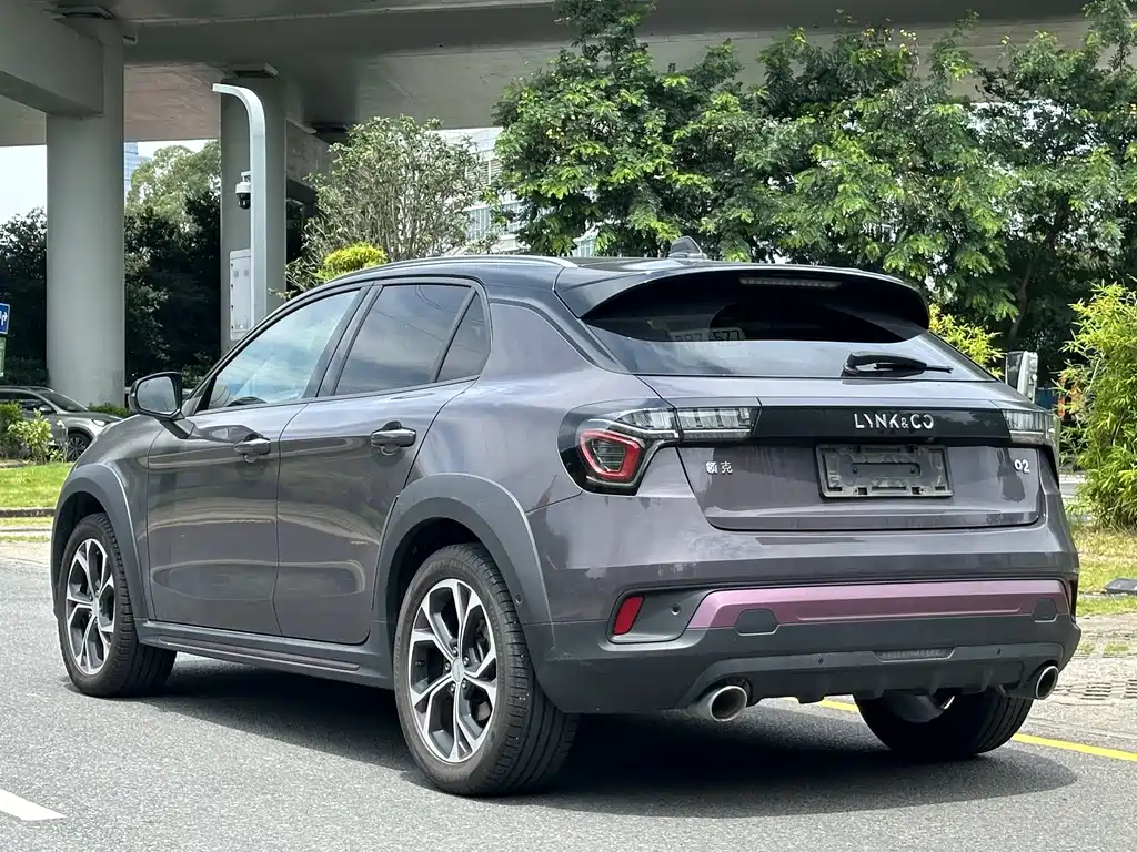 Lynk & Co 02 — миниатюра 6
