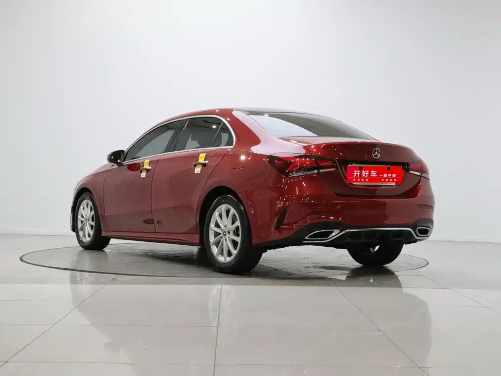 Mercedes-Benz A-Class — миниатюра 6