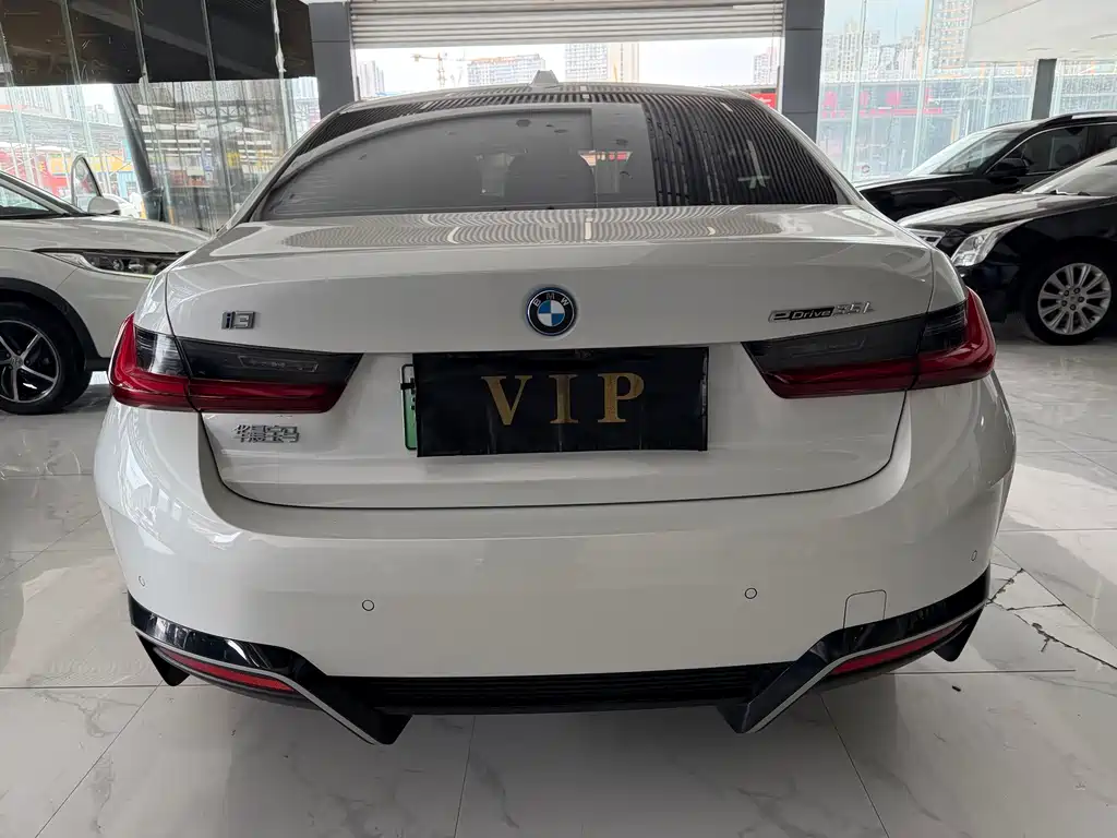 BMW i3 — миниатюра 8