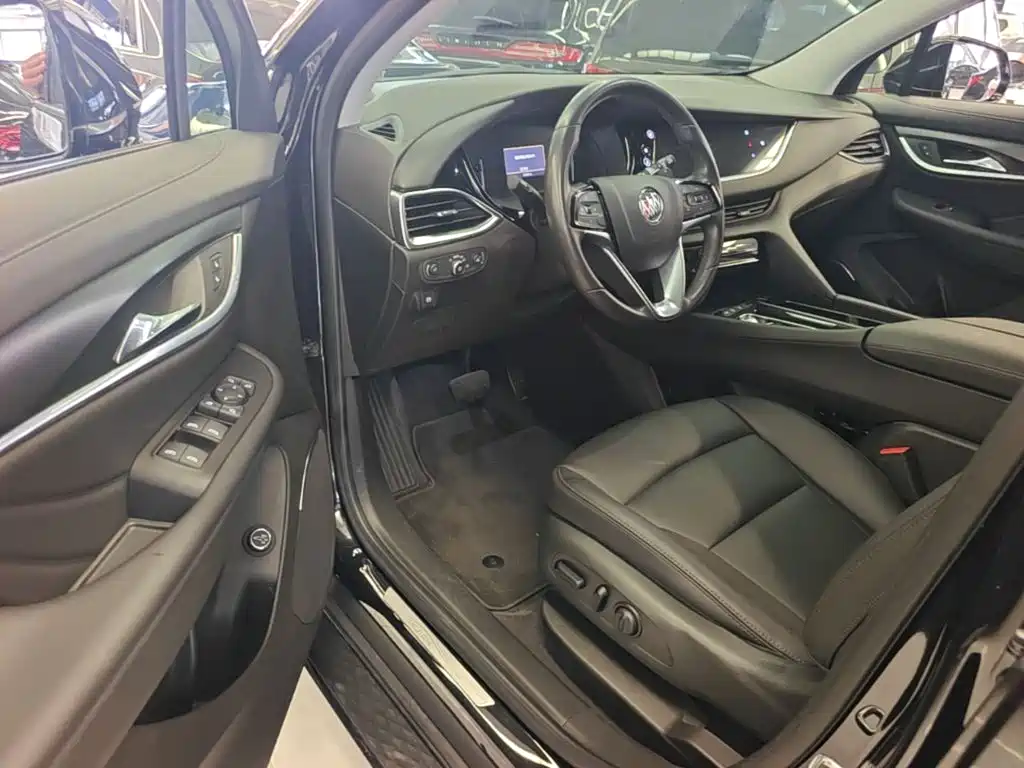 Buick Enclave — миниатюра 15
