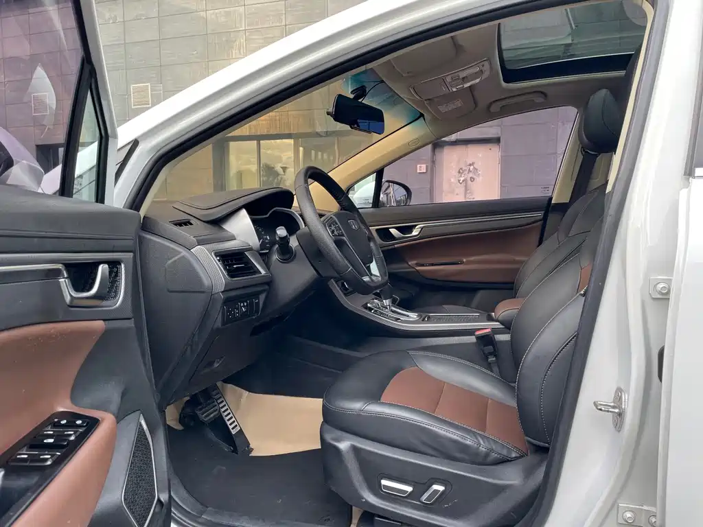 Geely Emgrand GS — миниатюра 5