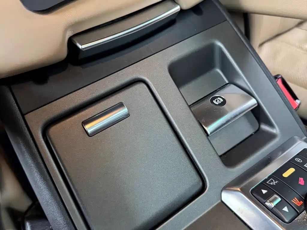 Land Rover Range Rover — миниатюра 12