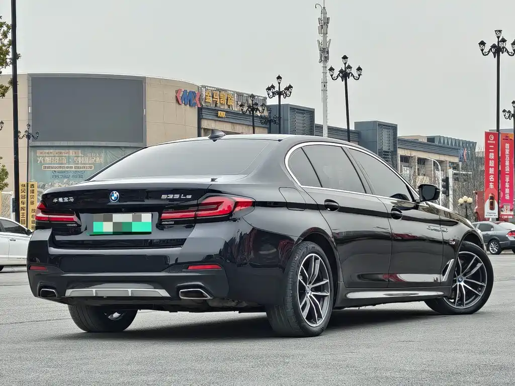 BMW 5 Series New Energy — миниатюра 6