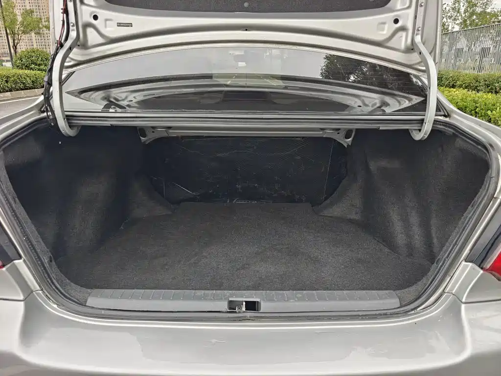 Toyota Corolla — миниатюра 15