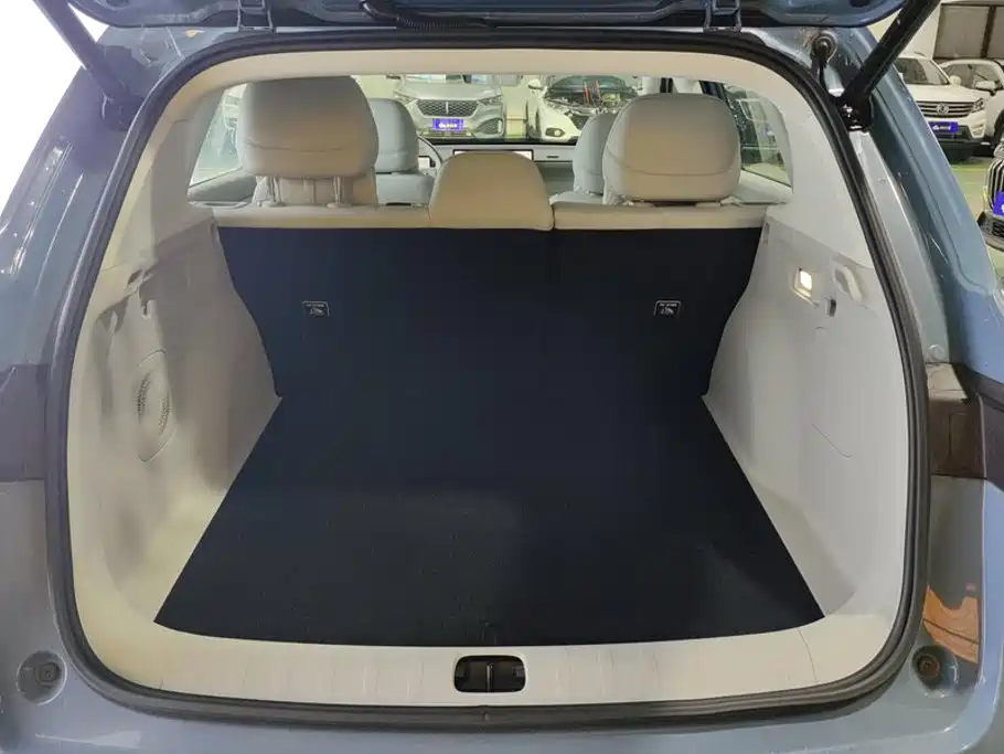 Leapmotor Leapmotor B10 — миниатюра 4
