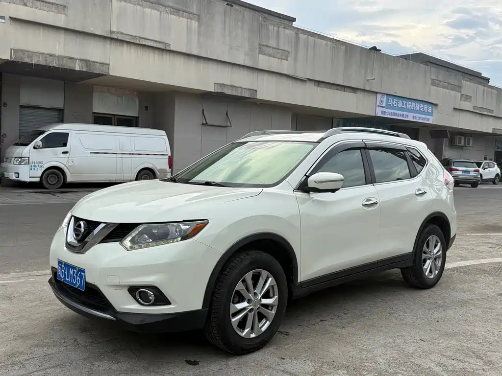 Nissan X-Trail 2015