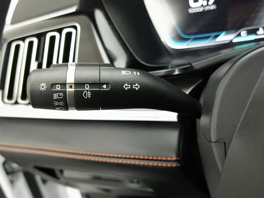 BYD PLUS — миниатюра 21