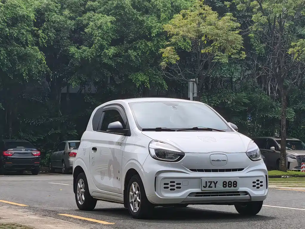 Roewe Clever — миниатюра 3