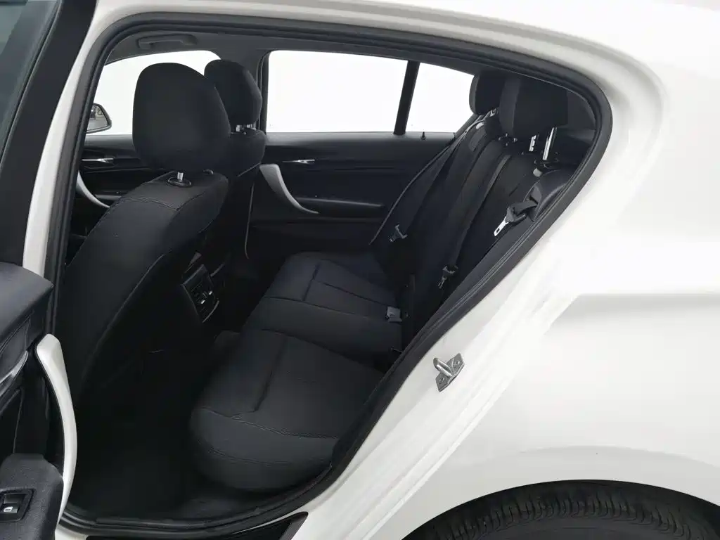 BMW 1 Series (Import) — миниатюра 15