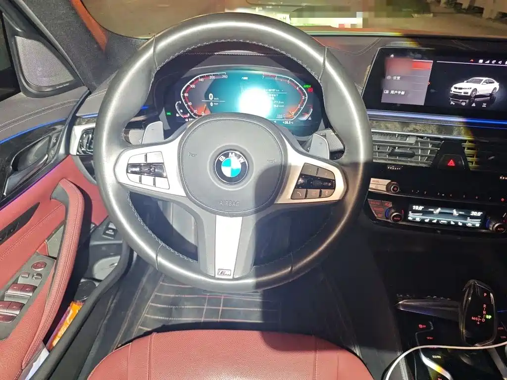 BMW 5 Series — миниатюра 3