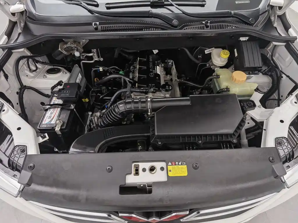 Wuling Hongguang — миниатюра 6