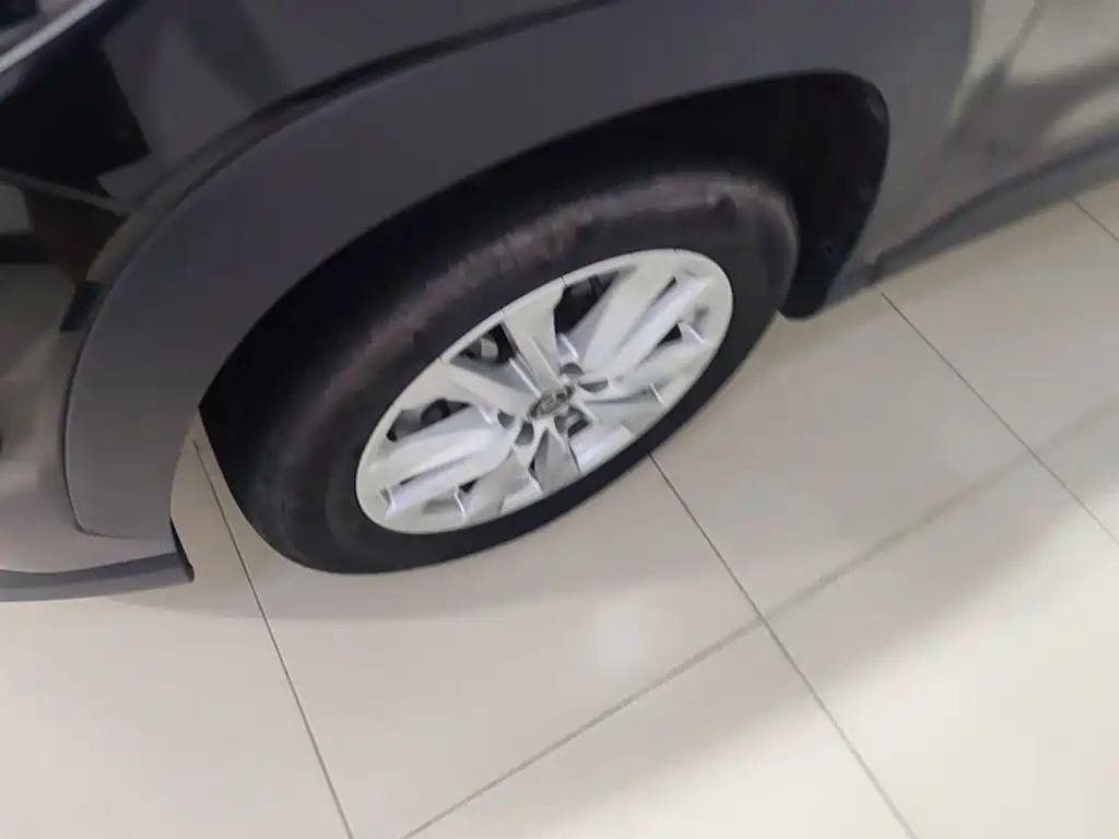Toyota Corolla Cross — миниатюра 23