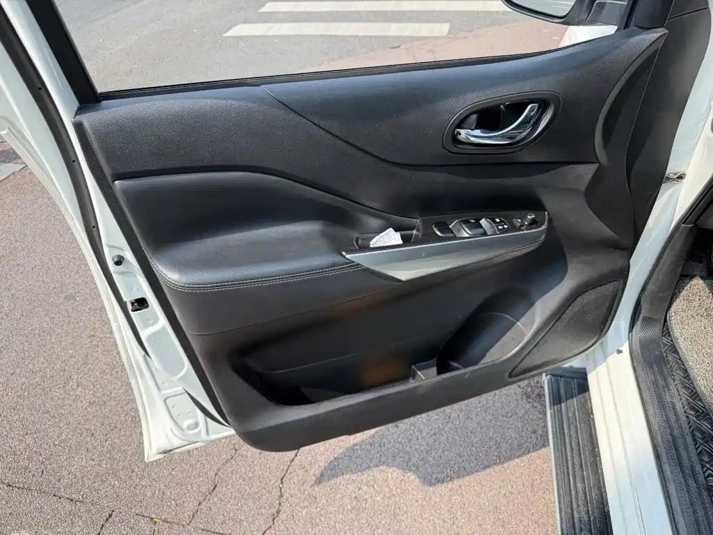 Nissan Terra 2020 2.5L XV 4WD AT Flagship