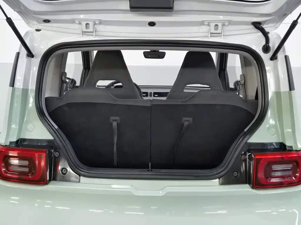 Wuling MINIEV — миниатюра 16