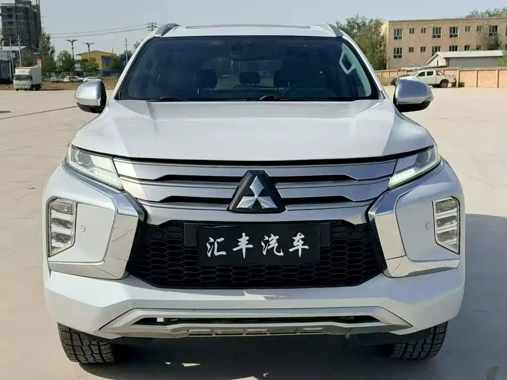 Mitsubishi Pajero Sport (Import) — миниатюра 2