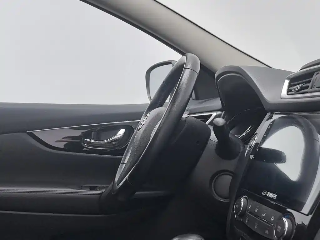 Nissan Qashqai — миниатюра 22