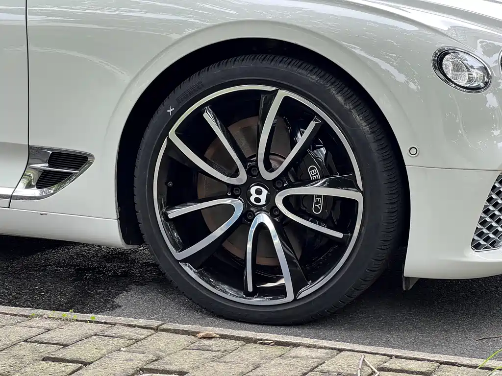 Bentley Continental — миниатюра 22