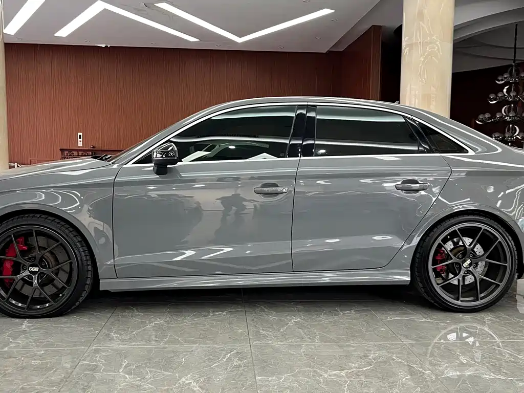 Audi RS 3 — миниатюра 5