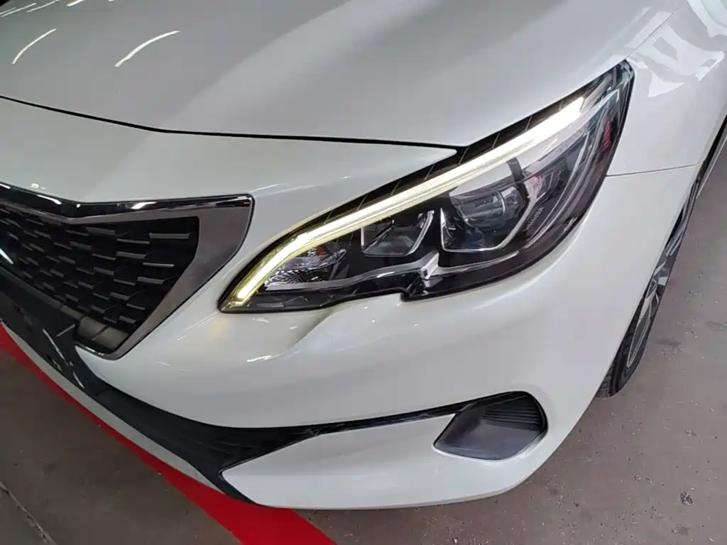 Peugeot 408 — миниатюра 24