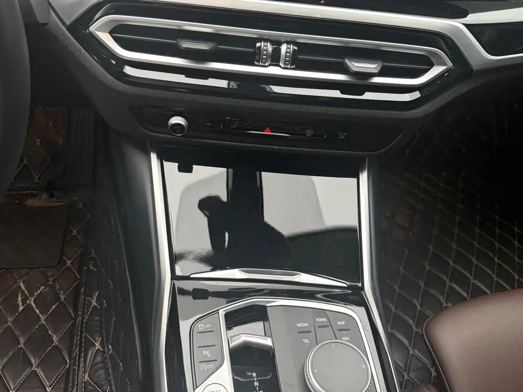BMW 3 Series — миниатюра 10