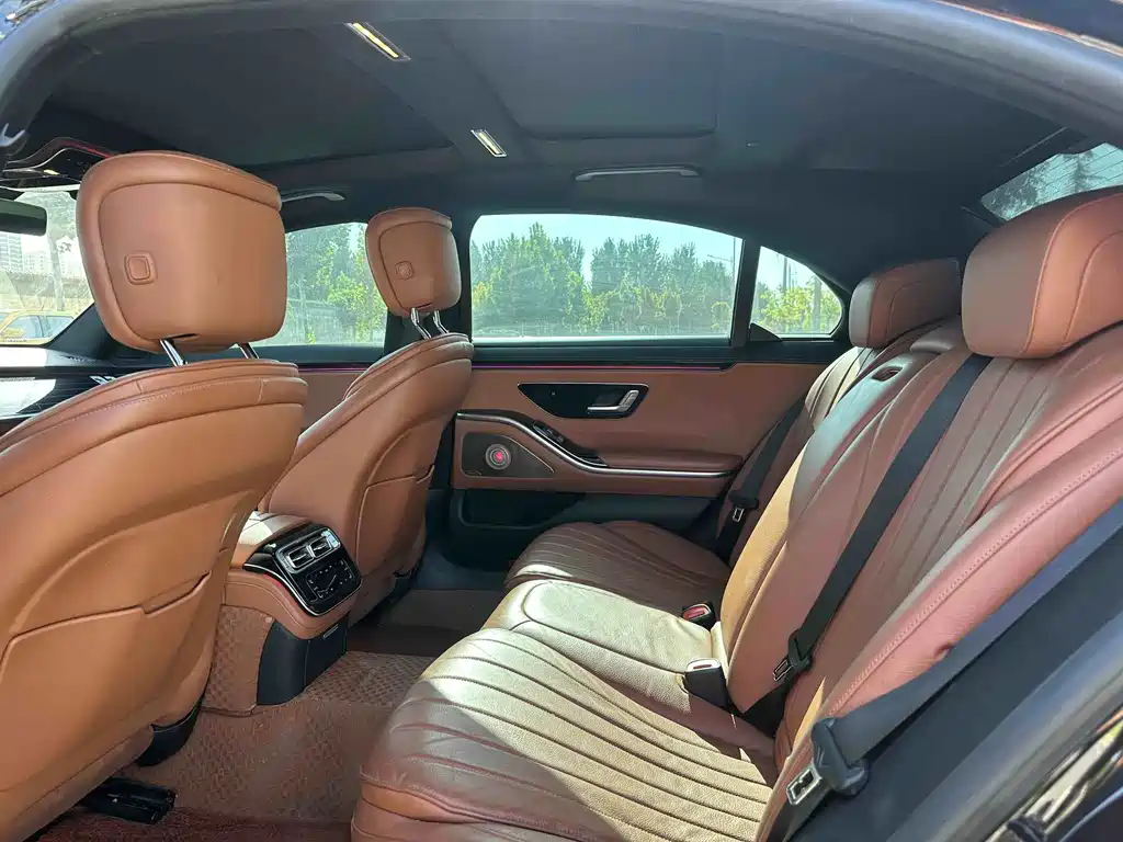Mercedes-Benz S-Class — миниатюра 7