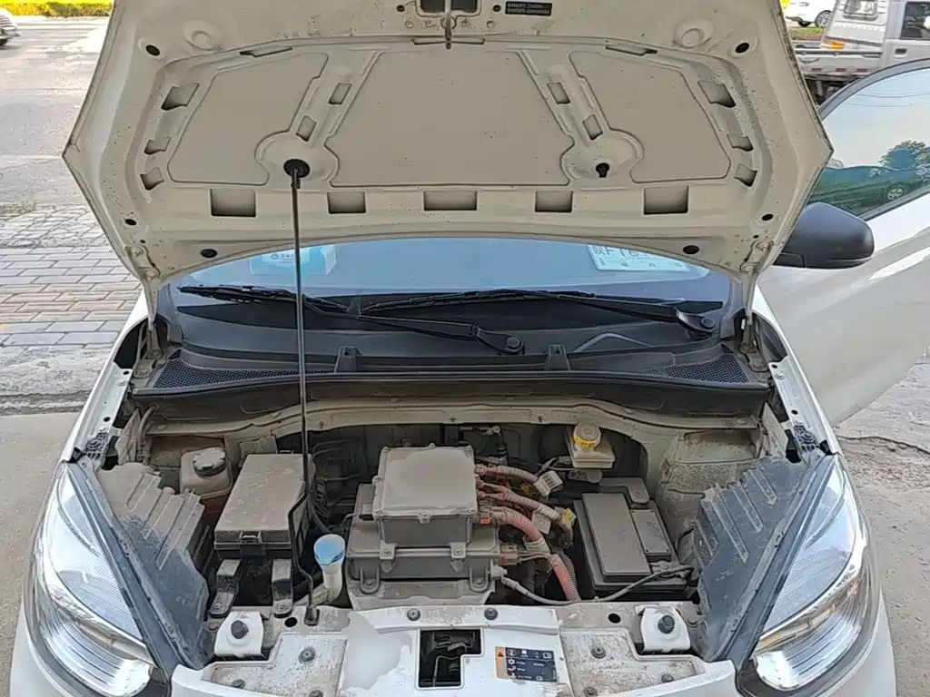 Roewe Clever — миниатюра 20