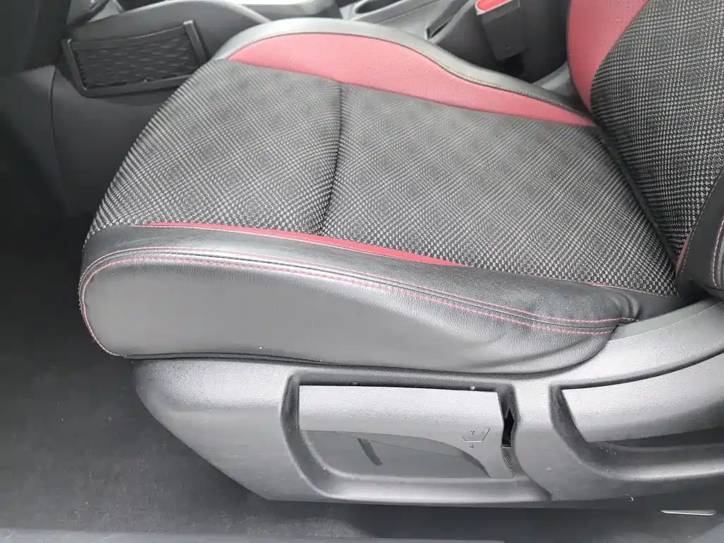 Nissan Qashqai — миниатюра 20