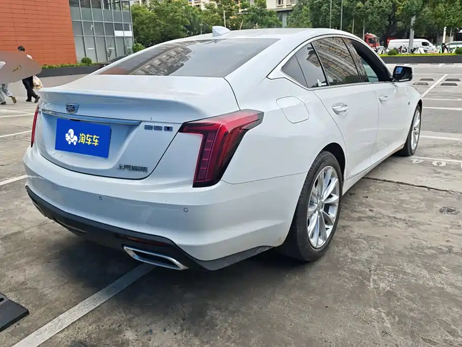 Cadillac CT5 — миниатюра 3