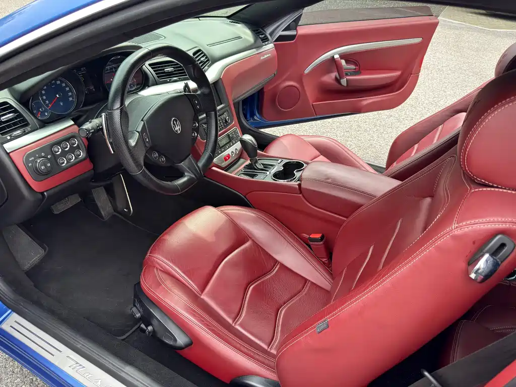 Maserati GranTurismo — миниатюра 8