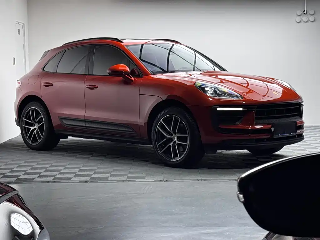 Porsche Macan — миниатюра 3