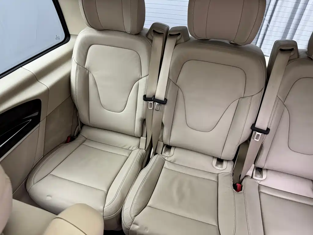 Mercedes-Benz V-Class — миниатюра 5