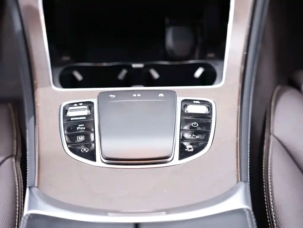 Mercedes-Benz GLC — миниатюра 23