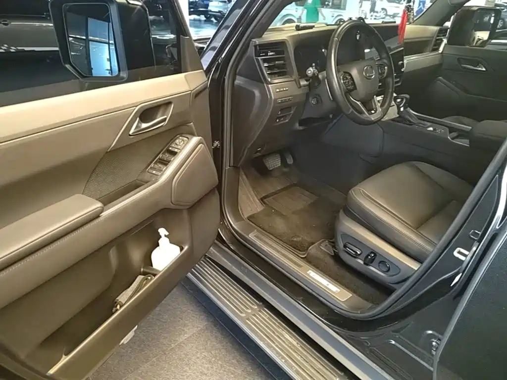 Lexus GX — миниатюра 16