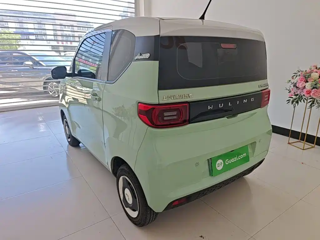 Wuling MINIEV — миниатюра 5