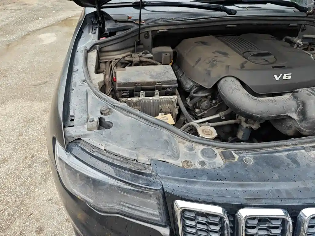 Jeep Grand Cherokee (Import) — миниатюра 21